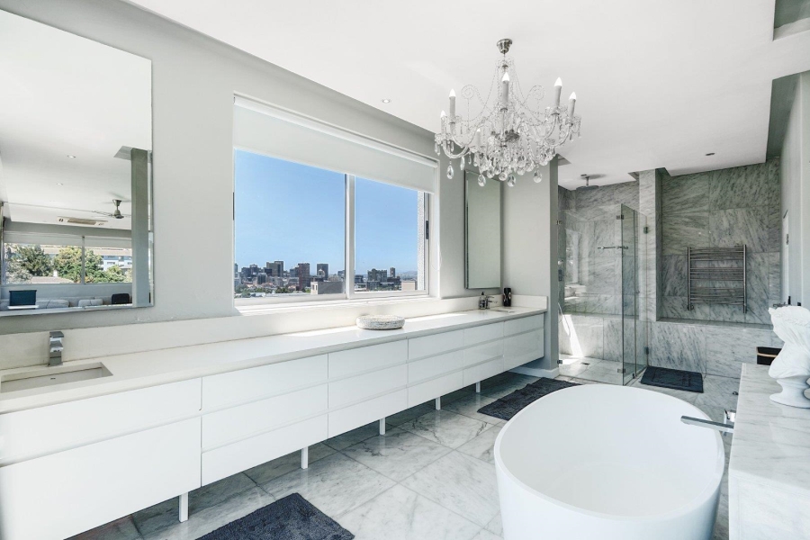 3 Bedroom Property for Sale in Oranjezicht Western Cape